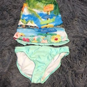 A adorable bathing suit for girls!